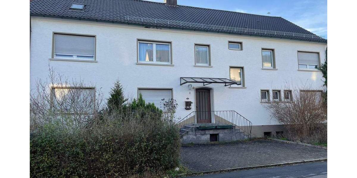Mehrfamilienhaus, Wohnhaus Neustadt an der Aisch Neustadt - 9 Zimmer, 218 m&sup2;, 750.000&euro; | Angebot:25660943