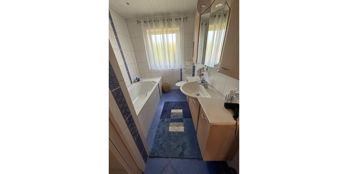 Bungalow Herzogenaurach - 8 Zimmer, 208 m&sup2;, 729.000&euro; | Angebot:26994229