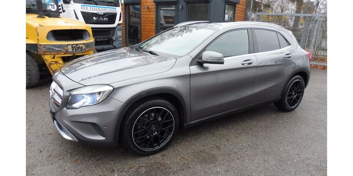 Mercedes-Benz GLA 220 149.553 km 14.000 &euro; Fürth 90763