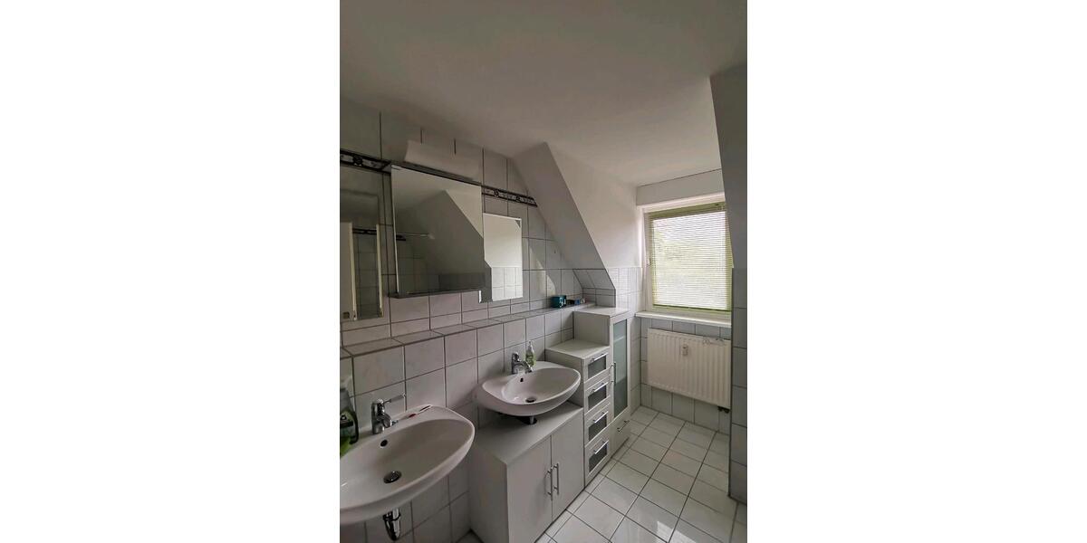 Dachgeschoßwohnung Herzogenaurach - 4 Zimmer, 110 m&sup2;, 450.000&euro; | Angebot:24527957