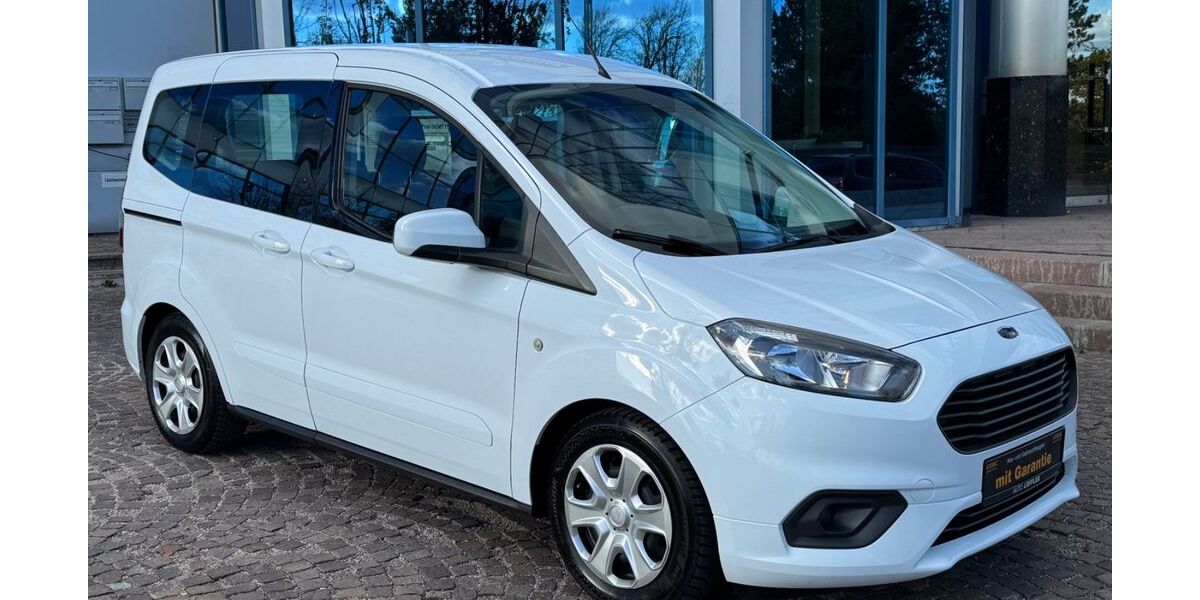 Ford Tourneo Courier 189.000 km 7.490 &euro; Cadolzburg (bei Nürnberg) 90556