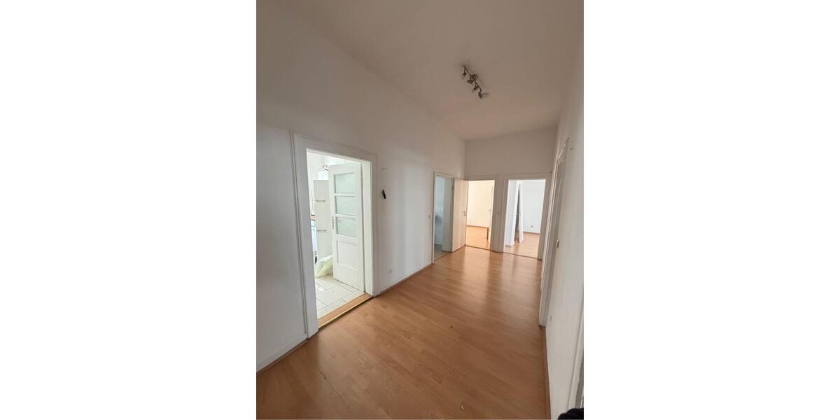 Etagenwohnung Nürnberg Hasenbuck - 4 Zimmer, 87 m&sup2;, 340.000&euro; | Angebot:25416676