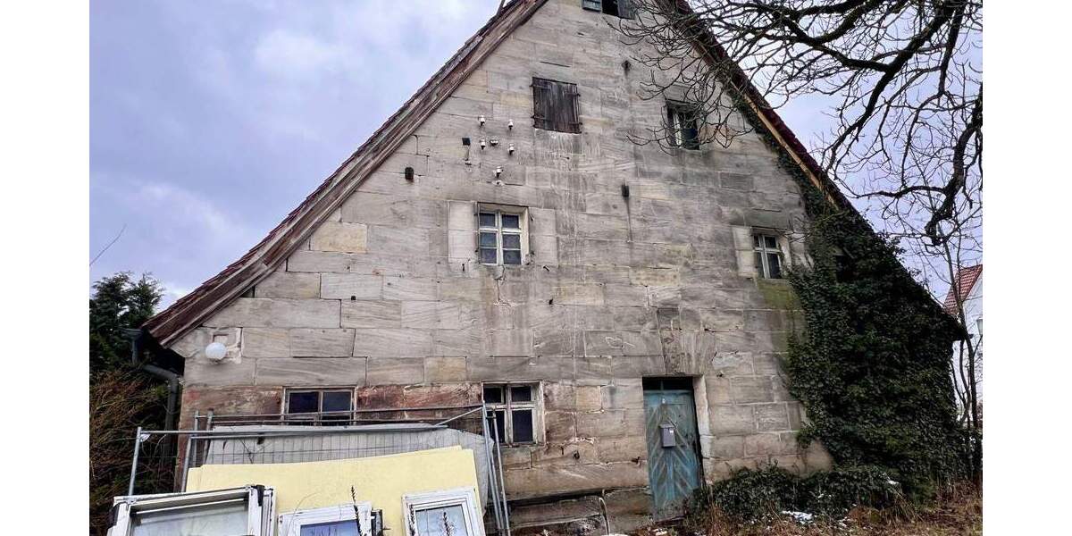 Bauernhaus, Landhaus Winkelhaid Richthausen - 7 Zimmer, 300 m&sup2;, 130.000&euro; | Angebot:25667505