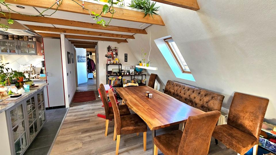 Dachgeschoßwohnung Nürnberg Gibitzenhof - 3 Zimmer, 99 m&sup2;, 369.000&euro; | Angebot:25948090