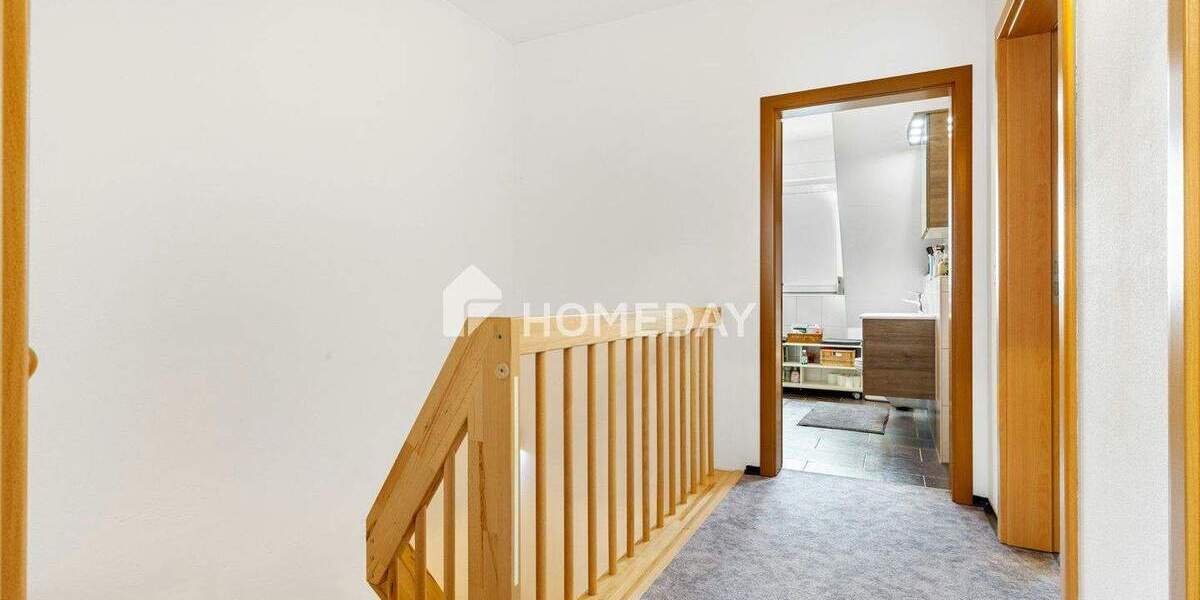 Doppelhaushälfte Erlangen Büchenbach - 8 Zimmer, 111 m&sup2;, 700.000&euro; | Angebot:25737636