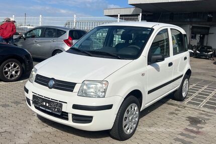 Fiat New Panda 114.566 km 699 &euro; Nürnberg 90439