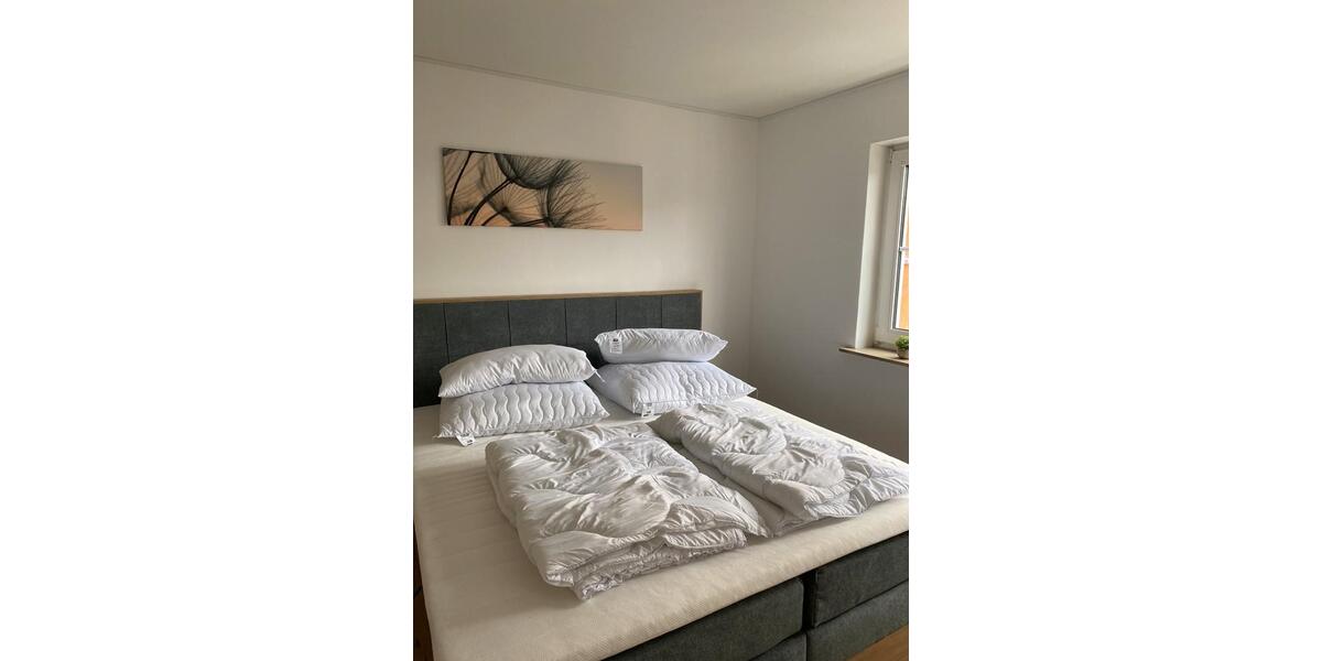 Erdgeschoßwohnung Hausen - 2 Zimmer, 60 m&sup2;, 1.350&euro; | Angebot:25174917
