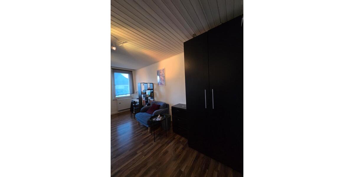 Etagenwohnung Fürth Südstadt - 4 Zimmer, 140 m&sup2;, 450&euro; | Angebot:25951787