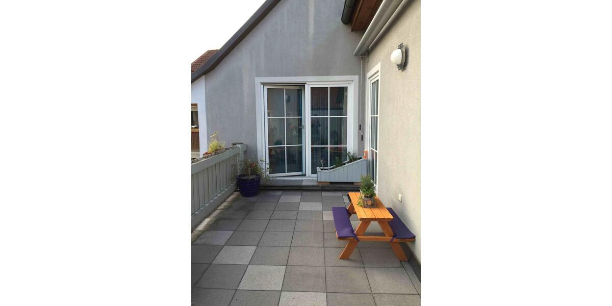 Dachgeschoßwohnung Petersaurach - 1 Zimmer, 50 m&sup2;, 775&euro; | Angebot:25281063