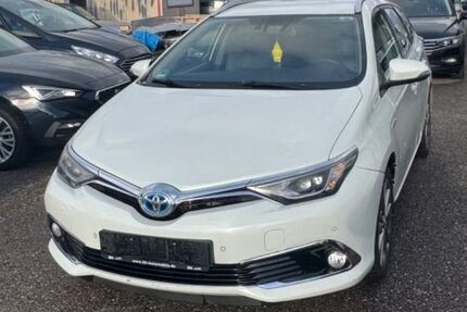 Toyota Auris 200.000 km 10.400 &euro; Fürth 90763