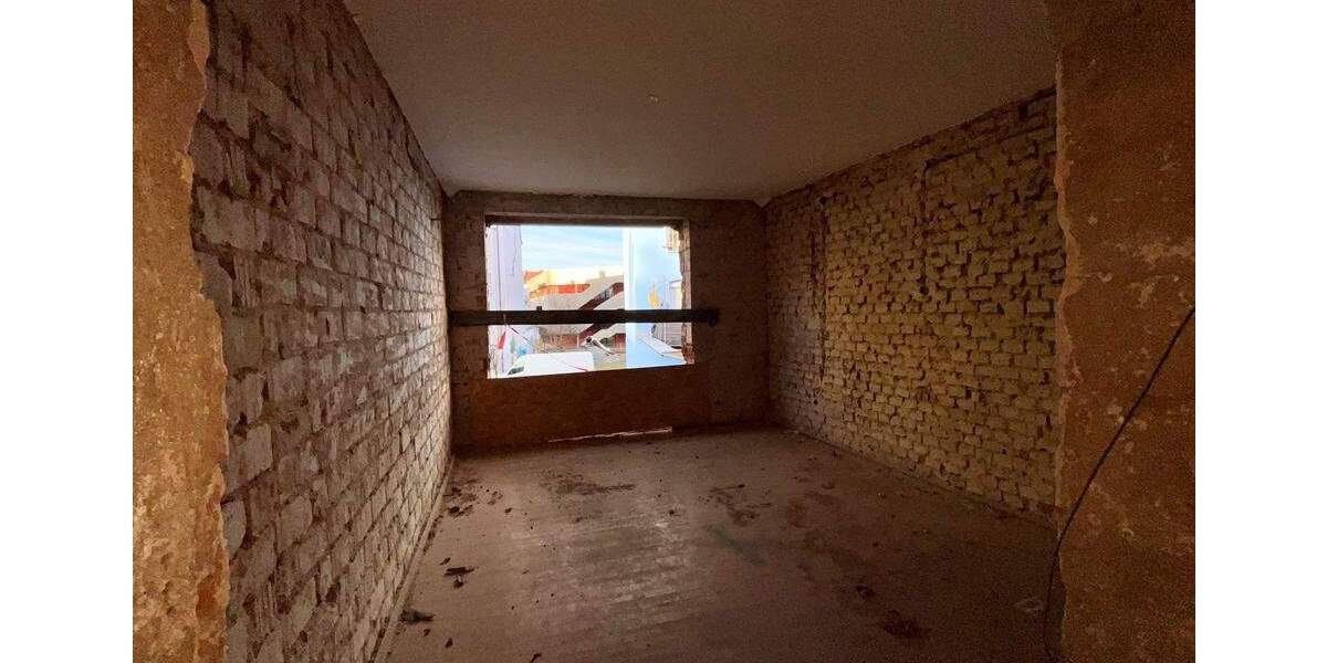 Mehrfamilienhaus, Wohnhaus Nürnberg Steinbühl - 9 Zimmer, 374 m&sup2;, 699.000&euro; | Angebot:25667535