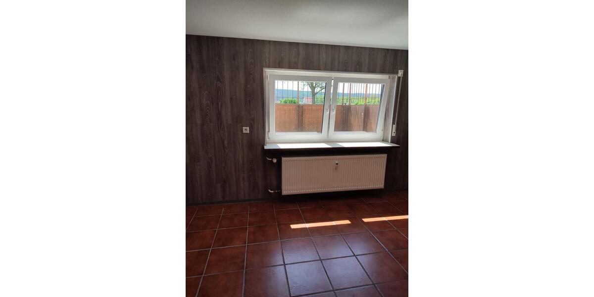 Etagenwohnung Langenzenn - 2.5 Zimmer, 70 m&sup2;, 630&euro; | Angebot:25807271