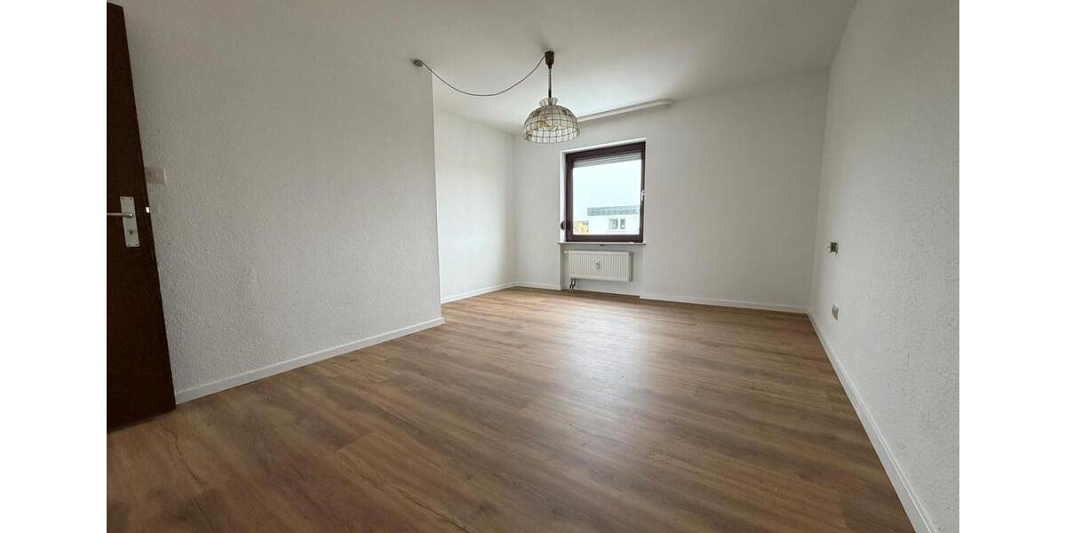 Etagenwohnung Forchheim - 3 Zimmer, 73 m&sup2;, 839&euro; | Angebot:25870521
