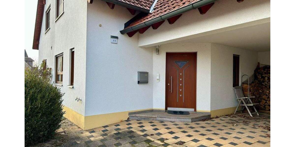 Einfamilienhaus Höchstadt - 7 Zimmer, 160 m&sup2;, 689.000&euro; | Angebot:25671221