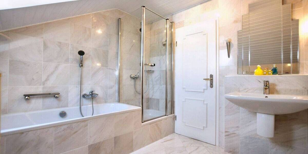 Einfamilienhaus Heilsbronn Weiterndorf - 8 Zimmer, 420 m&sup2;, 798.000&euro; | Angebot:25679029