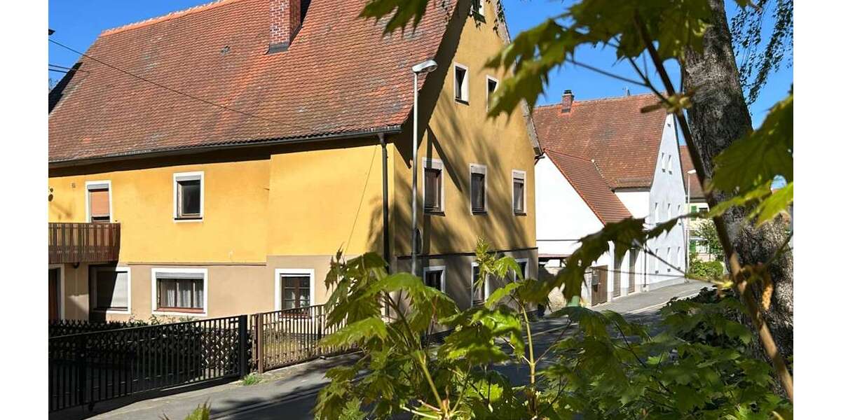 Einfamilienhaus Erlangen / Frauenaurach Frauenaurach - 8 Zimmer, 236 m&sup2;, 287.000&euro; | Angebot:18978728