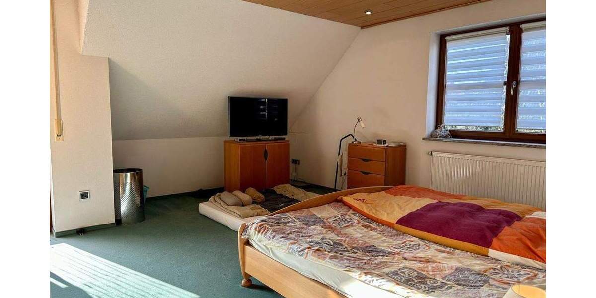 Einfamilienhaus Höchstadt - 7 Zimmer, 160 m&sup2;, 689.000&euro; | Angebot:25671221
