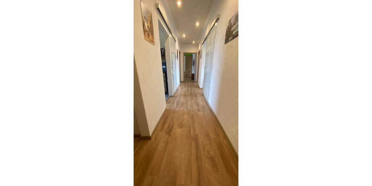 Etagenwohnung Roth - 3 Zimmer, 79 m&sup2;, 289.000&euro; | Angebot:25670502