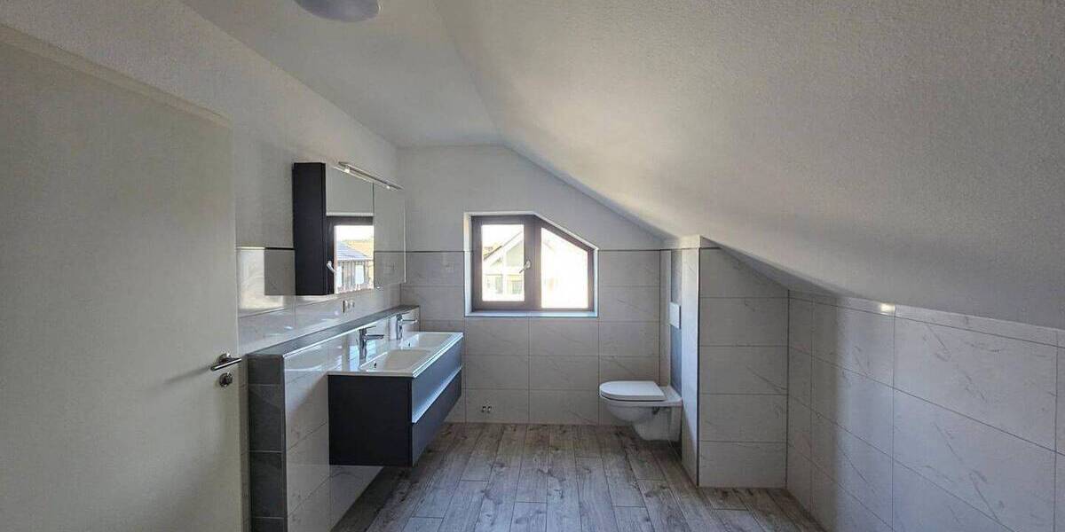 Einfamilienhaus Pyrbaum - 6 Zimmer, 129 m&sup2;, 584.000&euro; | Angebot:26016212