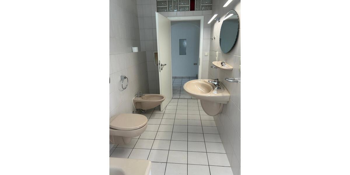 Etagenwohnung Forchheim - 3 Zimmer, 85 m&sup2;, 880&euro; | Angebot:25932568