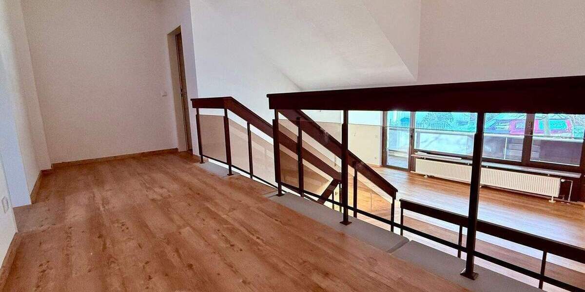Etagenwohnung Nürnberg Klingenhof - 2 Zimmer, 106 m&sup2;, 1.100&euro; | Angebot:25667195