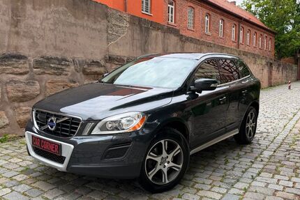 Volvo XC60 181.000 km 10.950 &euro; Haag 91126