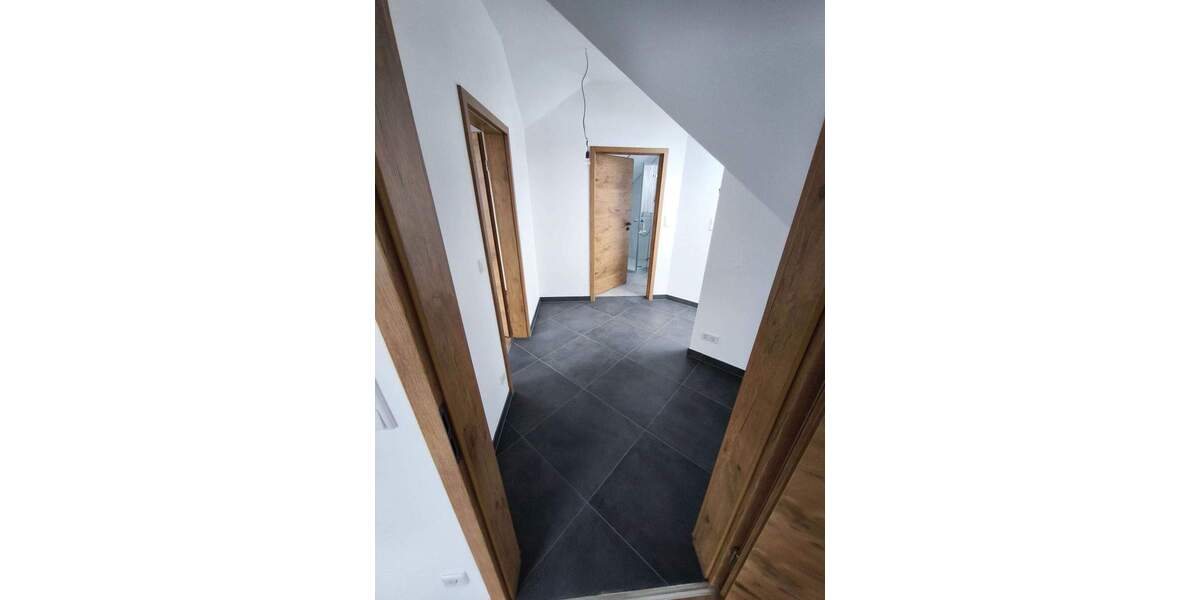 Einfamilienhaus Igensdorf Pettensiedel - 1 Zimmer, 240 m&sup2;, 2.000&euro; | Angebot:25770176