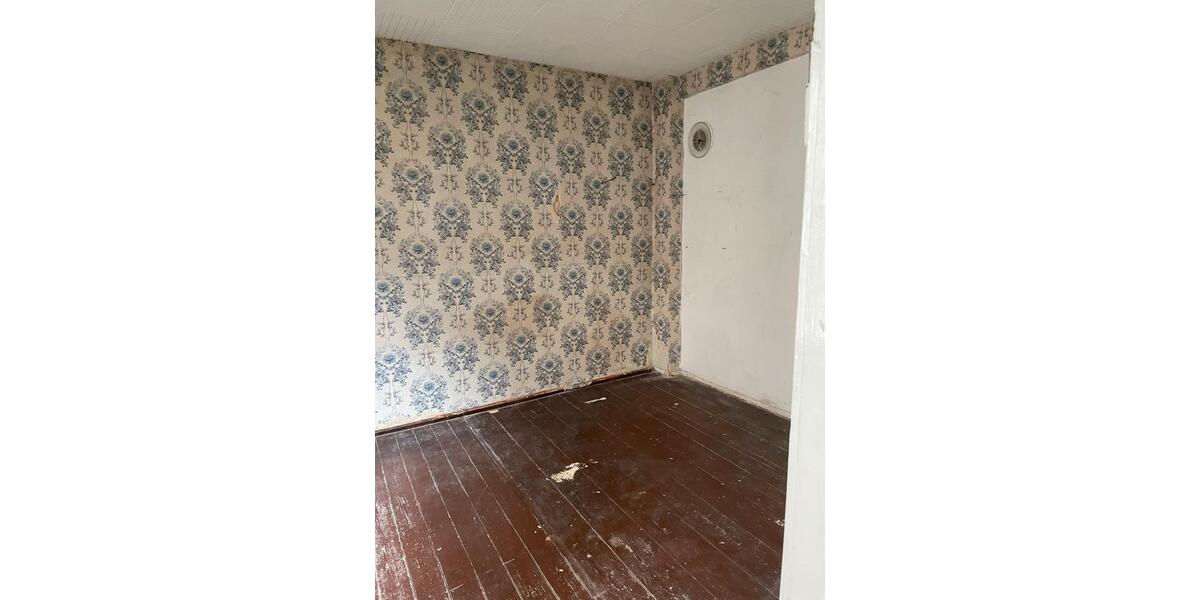 Etagenwohnung Nürnberg Sankt Leonhard - 8 Zimmer, 200 m&sup2;, 300.000&euro; | Angebot:26998845