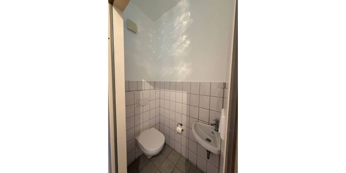 Etagenwohnung Nürnberg Schweinau - 4 Zimmer, 103 m&sup2;, 900&euro; | Angebot:26820803