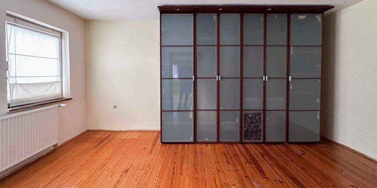 Einfamilienhaus Wilhermsdorf - 6 Zimmer, 220 m&sup2;, 235.000&euro; | Angebot:25846151