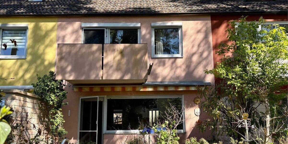Reihenmittelhaus Erlangen Eltersdorf - 4 Zimmer, 92 m&sup2;, 380.000&euro; | Angebot:26684163