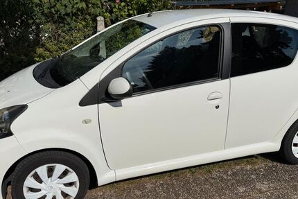 Toyota Aygo (X) 81.000 km 4.900 &euro; Stein 90547