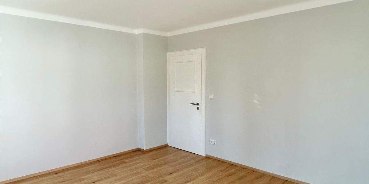 Etagenwohnung Nürnberg Laufamholz - 3 Zimmer, 91 m&sup2;, 1.100&euro; | Angebot:26595192
