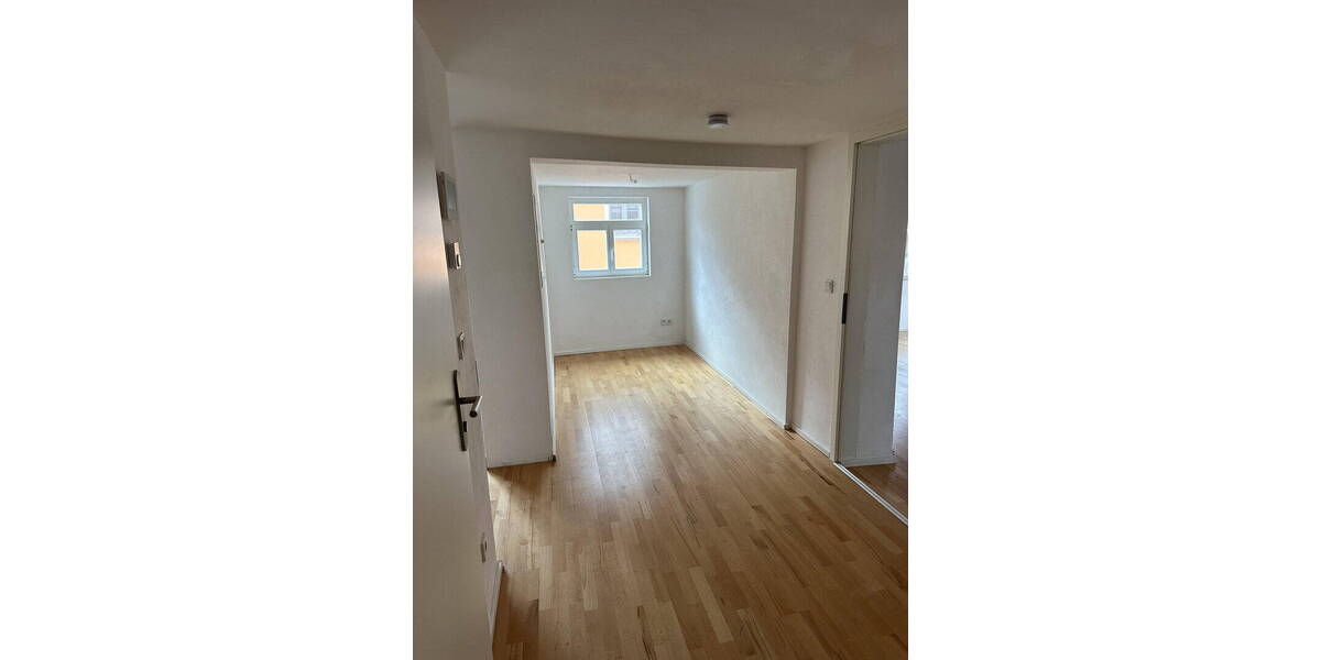 Etagenwohnung Roth - 2 Zimmer, 56 m&sup2;, 185.000&euro; | Angebot:25992819