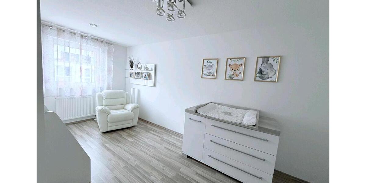Etagenwohnung Adelsdorf - 4 Zimmer, 137 m&sup2;, 550.000&euro; | Angebot:27016214