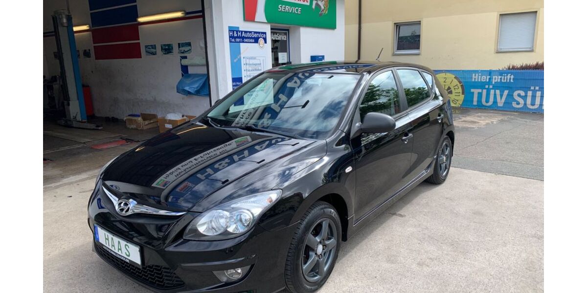 Hyundai i30 121.826 km 4.490 &euro; Nürnberg 90480
