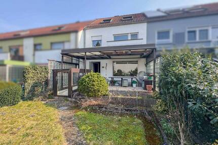 Haus Nürnberg Laufamholz - 6 Zimmer, 140 m&sup2;, 535.000&euro; | Angebot:26800327
