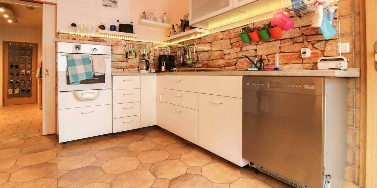 Einfamilienhaus Wilhermsdorf - 6 Zimmer, 235.000&euro; | Angebot:25998994