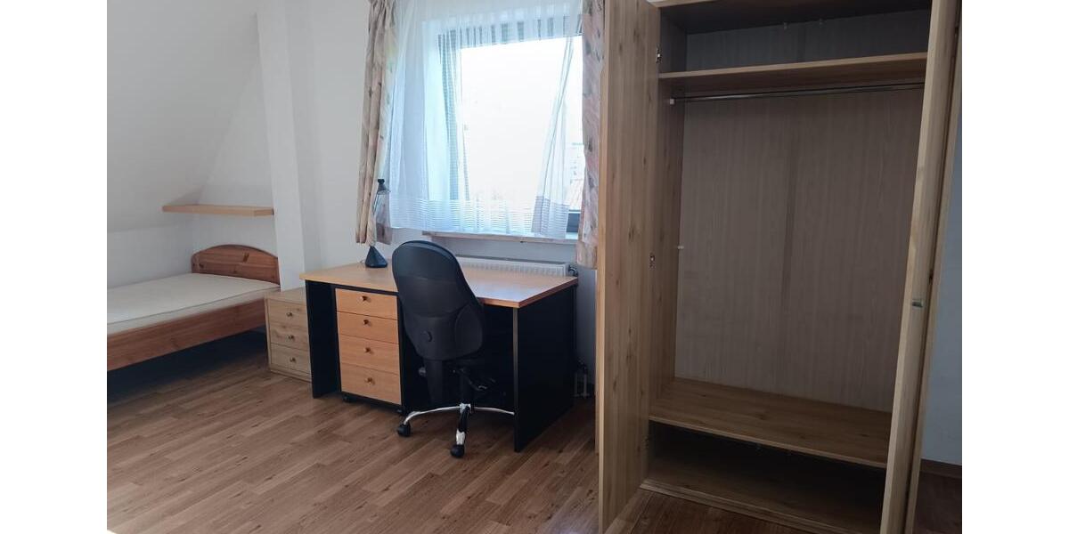 Dachgeschoßwohnung Erlangen Alterlangen - 1 Zimmer, 22 m&sup2;, 450&euro; | Angebot:26422262