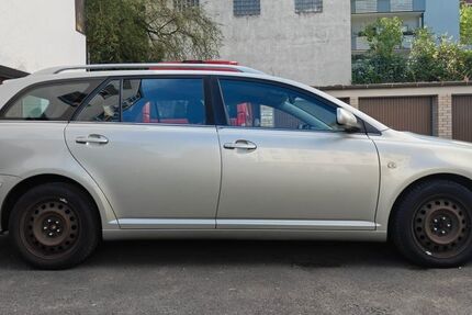 Toyota Avensis 180.000 km 3.150 &euro; Nürnberg 90408