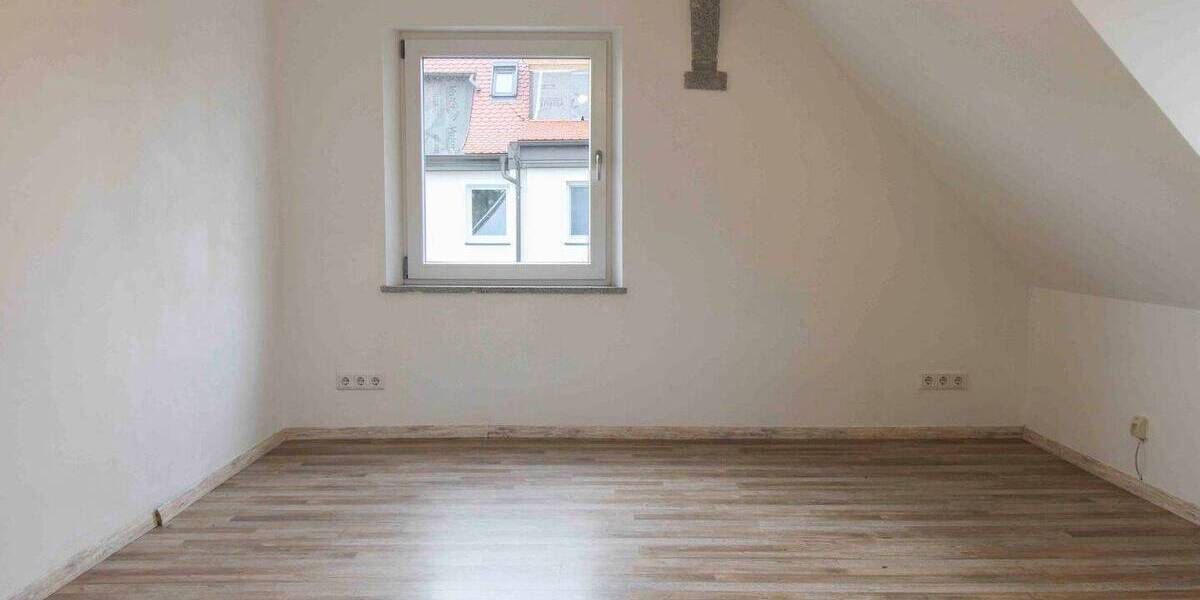 Mehrfamilienhaus, Wohnhaus Fürth Unterfarrnbach - 7 Zimmer, 528.000&euro; | Angebot:25928991