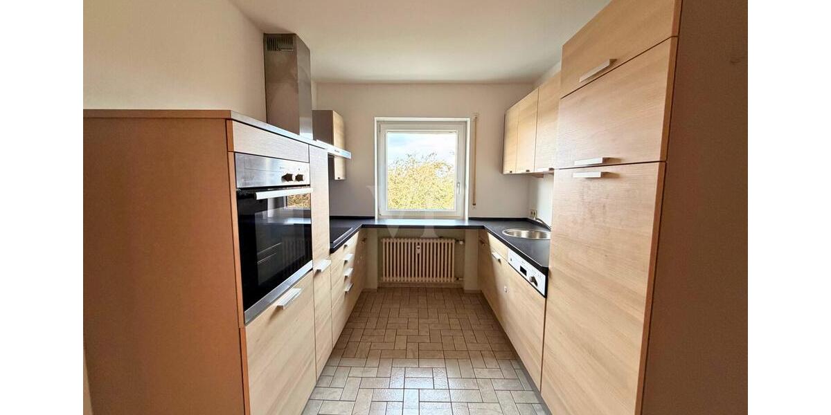 Etagenwohnung Neustadt an der Aisch - 5.5 Zimmer, 120 m&sup2;, 900&euro; | Angebot:25215765