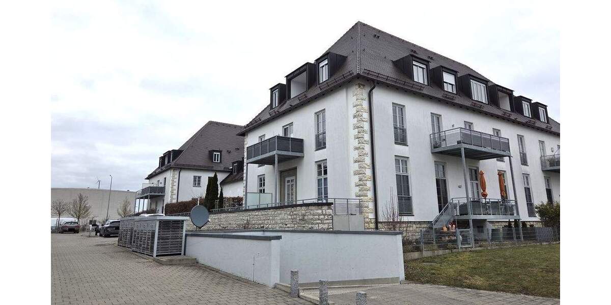 Etagenwohnung Schwabach - 2 Zimmer, 74 m&sup2;, 690&euro; | Angebot:25704233