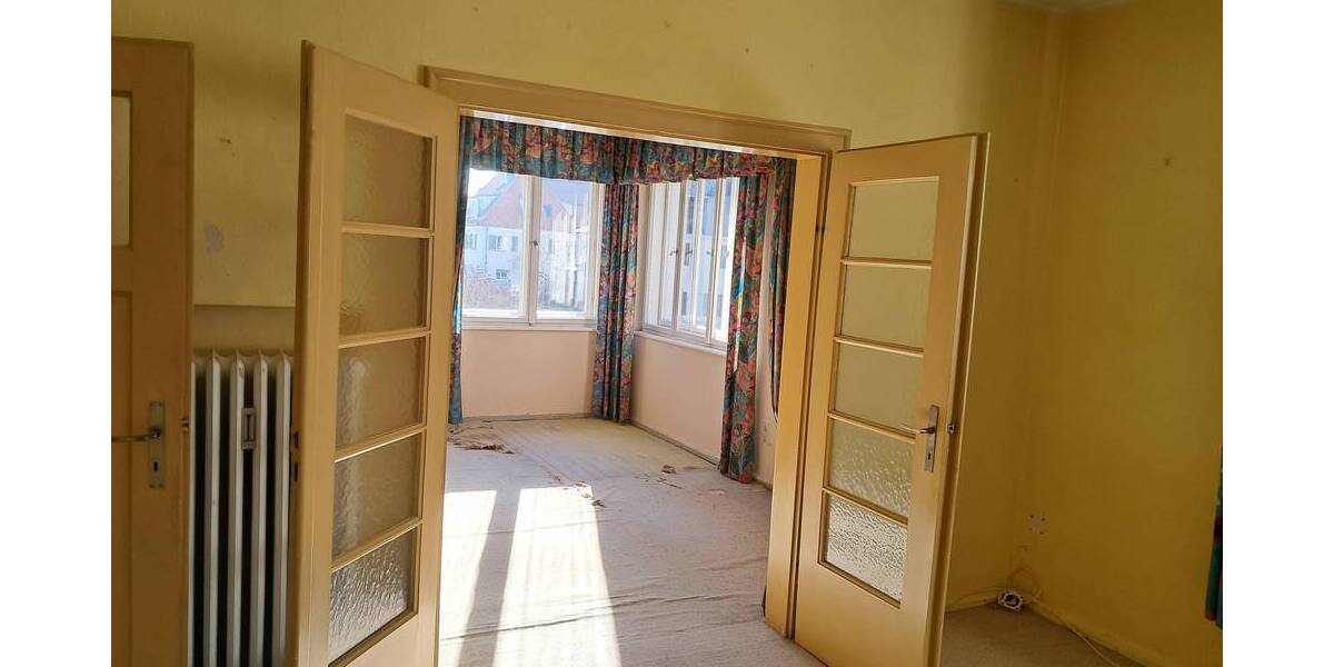 Doppelhaushälfte Erlangen Innenstadt - 9 Zimmer, 230 m&sup2;, 1.180.000&euro; | Angebot:25735022