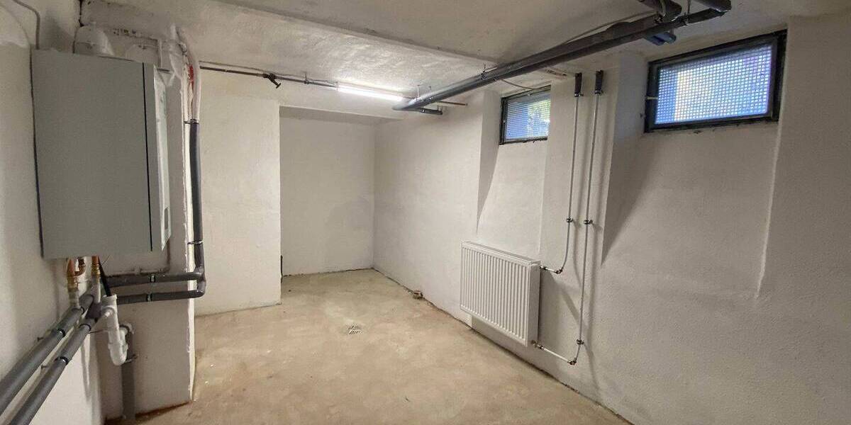 Reihenmittelhaus Nürnberg Röthenbach b Schweinau - 3 Zimmer, 100 m&sup2;, 1.250&euro; | Angebot:26797319