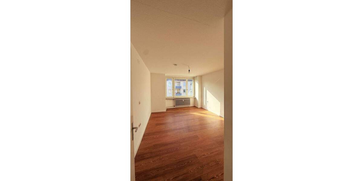 Etagenwohnung Nürnberg Maxfeld - 3 Zimmer, 74 m&sup2;, 990&euro; | Angebot:25665860