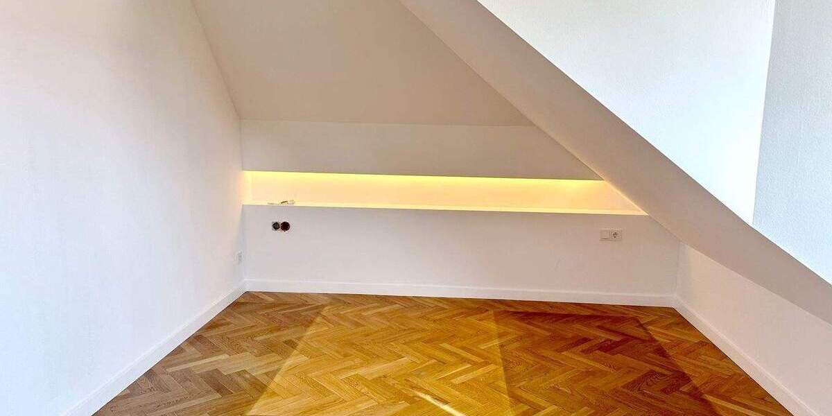 Etagenwohnung Nürnberg Maxfeld - 4 Zimmer, 174 m&sup2;, 2.575&euro; | Angebot:26017782