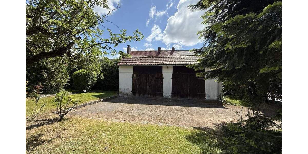 Einfamilienhaus Höchstadt a.d.Aisch Höchstadt - 7 Zimmer, 146 m&sup2;, 375.000&euro; | Angebot:25778818