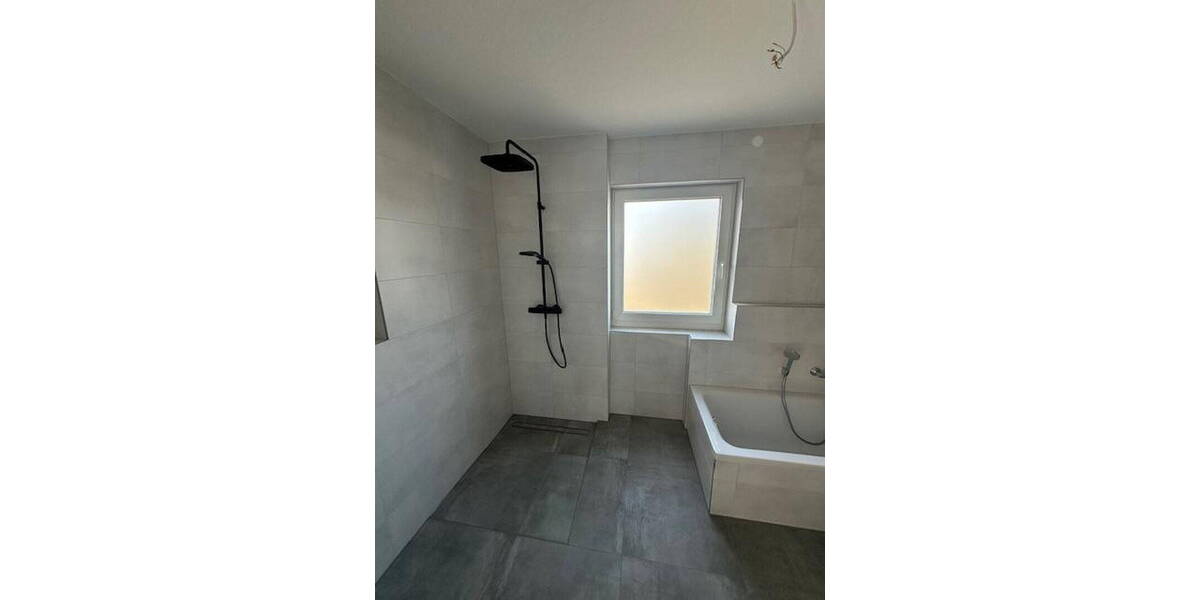 Etagenwohnung Fürth Stadeln - 3 Zimmer, 87 m&sup2;, 1.375&euro; | Angebot:25910341