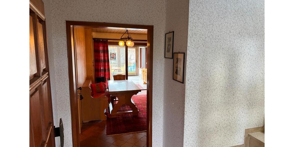 Erdgeschoßwohnung Fürth Eigenes Heim - 5 Zimmer, 250 m&sup2;, 1.700&euro; | Angebot:25126681